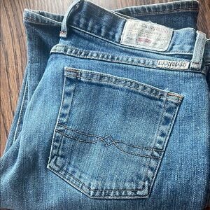 Lucky Brand women’s Classic Denim Jeans